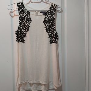 NWOT American Eagle outfitters, Small 4/6, Black&White.